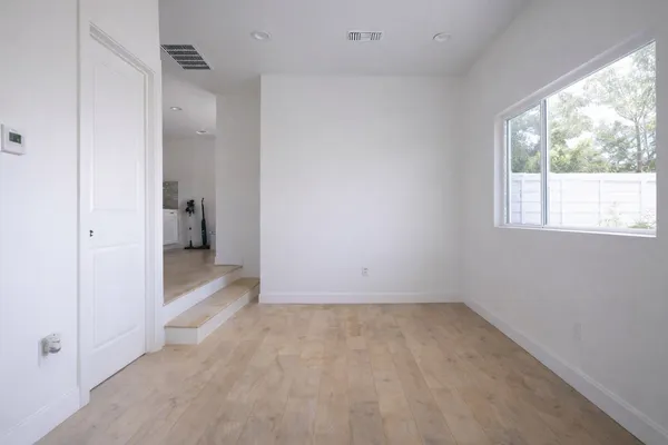 $1,450,000 | 7703 North Hollywood Way, Burbank, CA 91505