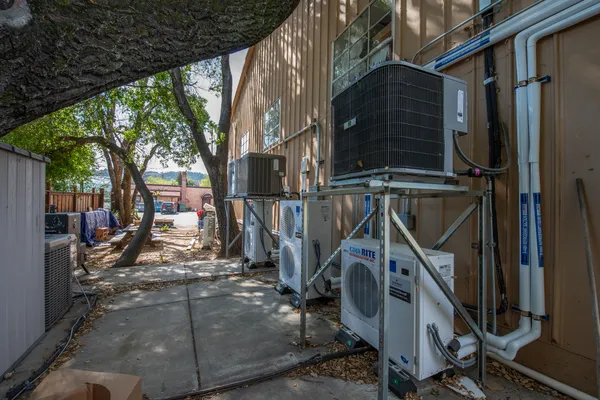 $1,500,000 | 115 East 2nd Street, Cloverdale, CA 95425