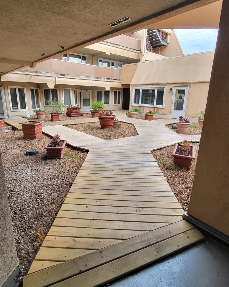 $204,900 | 6337 Roosevelt Road, Unit 105, Berwyn, IL 60402