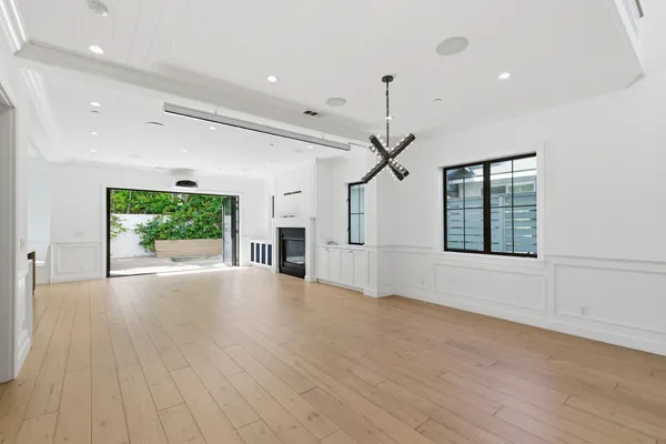 $17,000 | 1405 Oak Avenue, Manhattan Beach, CA 90266