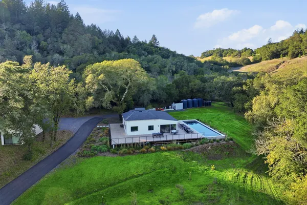 $2,890,000 | 2291 Westside Road, Healdsburg, CA 95448