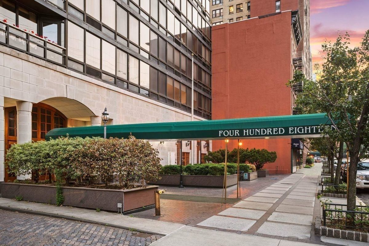 418 East 59th Street, Unit PHA Manhattan, NY 10022 - Photo 1 of 1 front view of a building