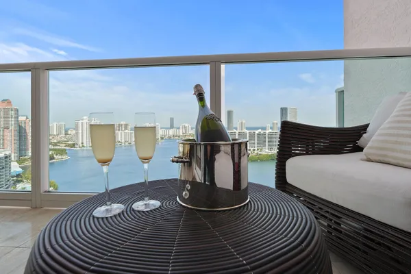 Contact Agent | 3301 Northeast 183rd Street, Unit 2606, Aventura, FL 33160
