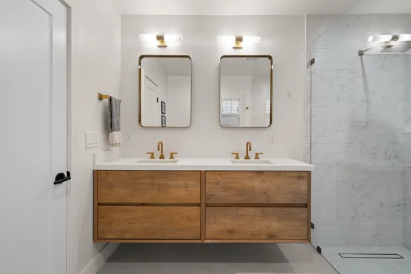 $1,649,000 | 5758 Tobias Avenue, Sherman Oaks, CA 91411