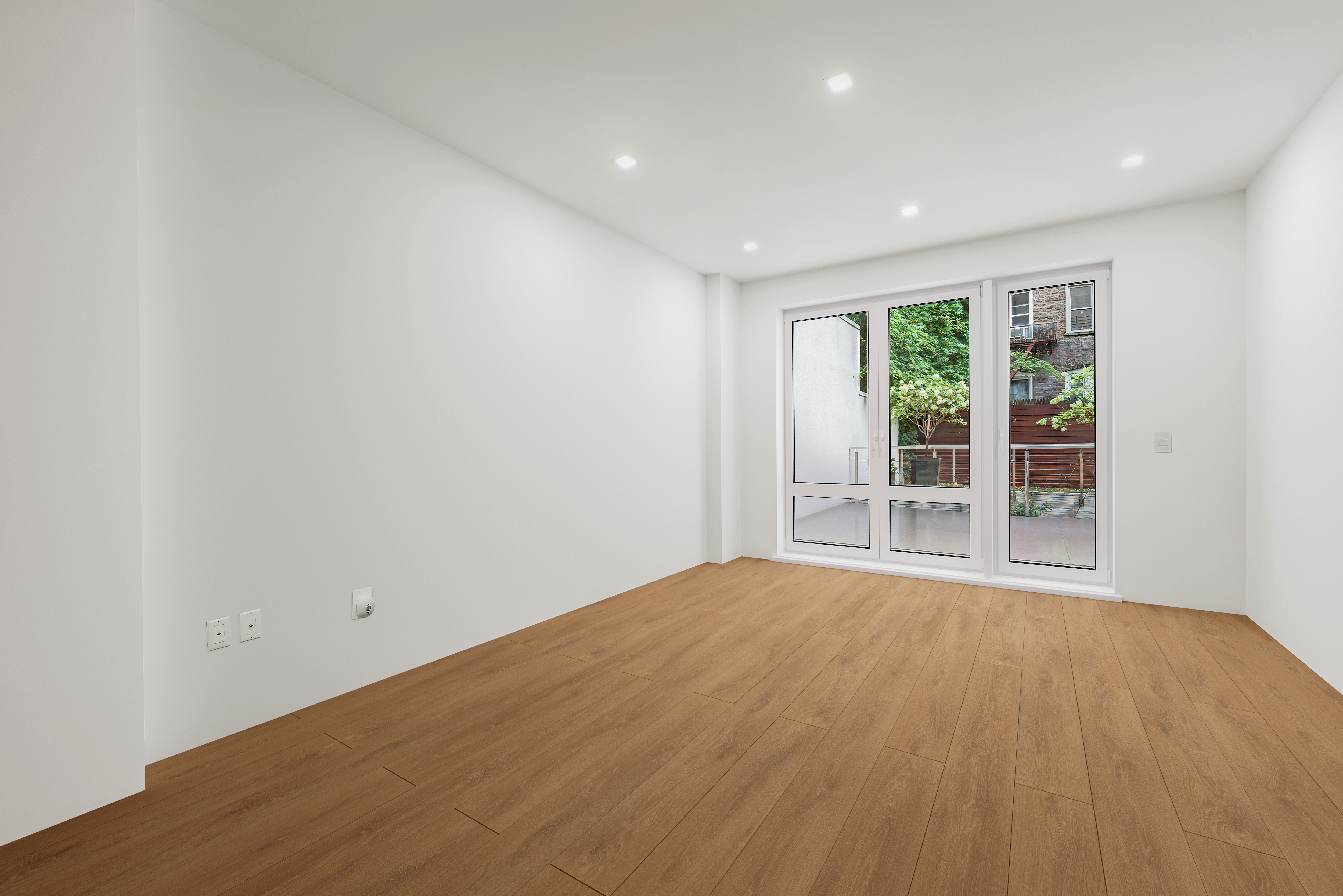 355 East 19th Street, Unit TH Manhattan, NY 10003 - Photo 17 of 27