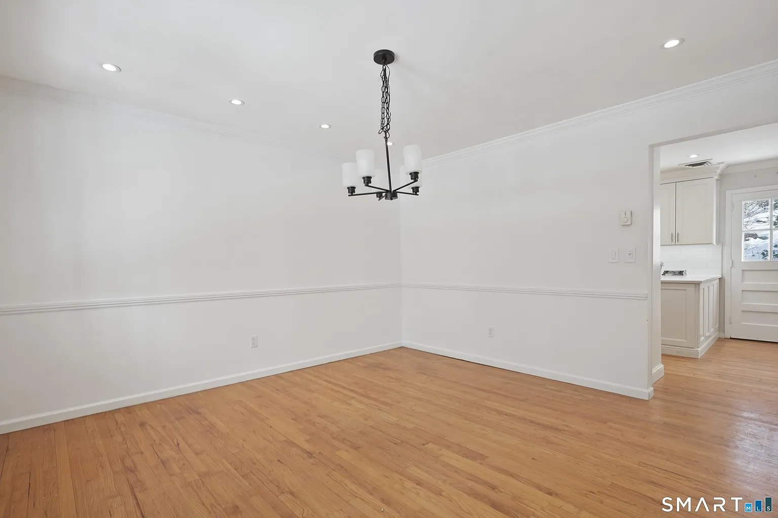 39 McIntosh Road Stamford, CT 06903 - Photo 22 of 39