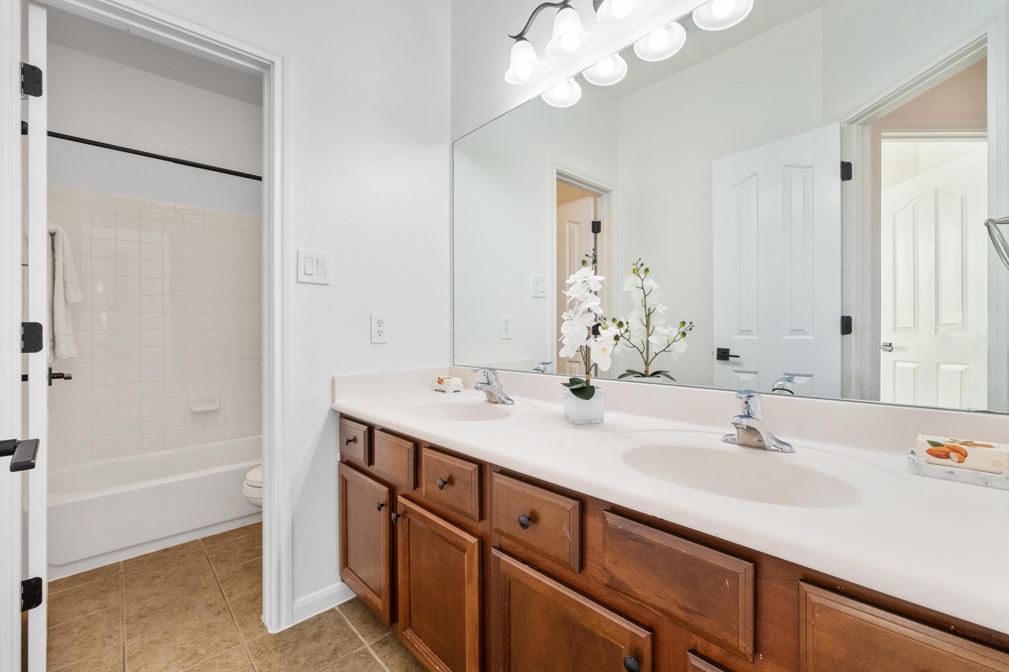 16200 Spillman Ranch Loop Austin, TX 78738 - Photo 31 of 45