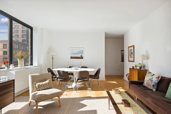 $8,250 | 2 Columbus Avenue, Unit 14C | Upper West Side