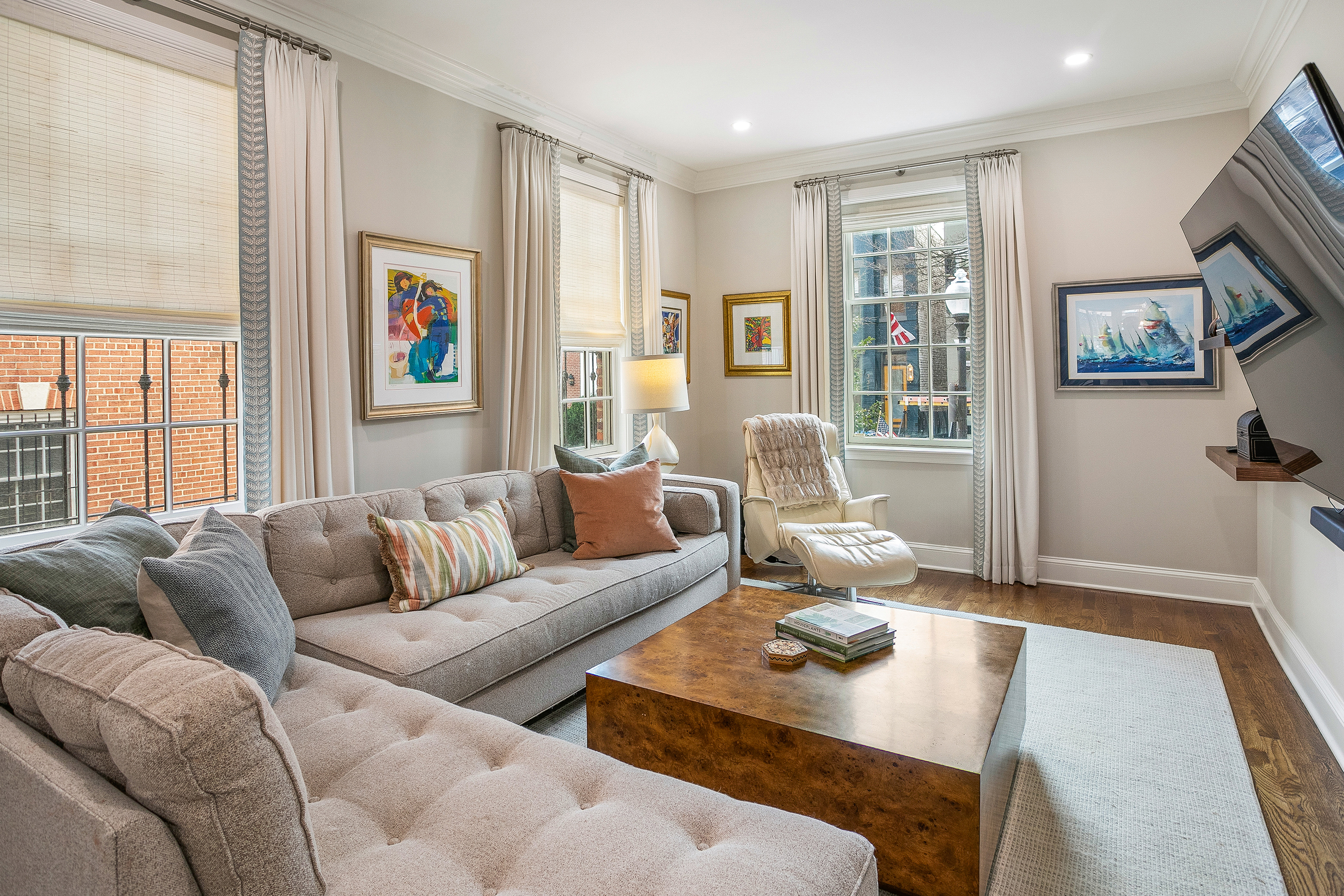 3323 Reservoir Road Northwest Washington, DC 20007 - Photo 4 of 28