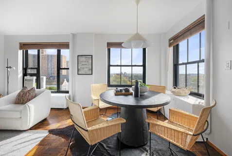 $799,000 | 355 Clinton Avenue, Unit 9A | Clinton Hill