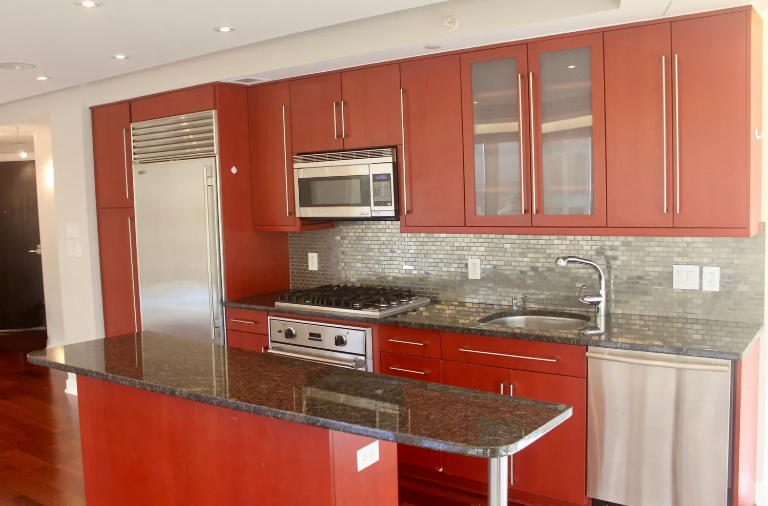 $975,000 | 1111 19th Street North, Unit 2705, Arlington, VA 22209