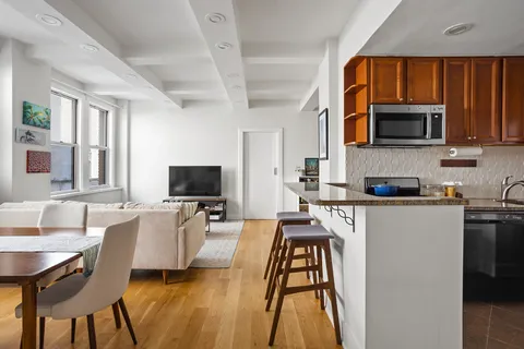 $1,250,000 | 66 Madison Avenue, Unit 3BC | NoMad