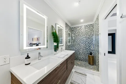 $1,725,000 | 1133 Northeast 88th Street, Miami, FL 33138