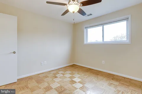 $465,000 | 4360 Cherry Hill Road, Unit 103, Arlington, VA 22207