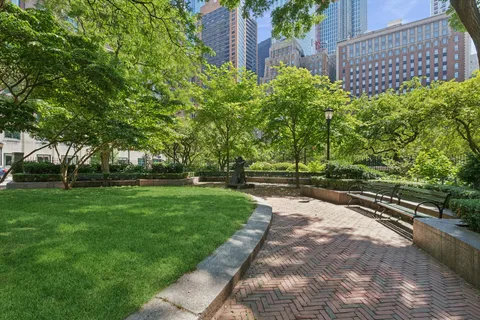 $699,000 | 200 Rector Place, Unit 37N | Battery Park City