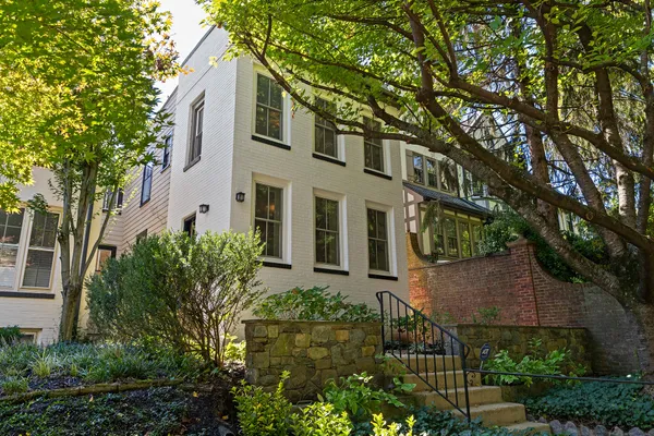 $1,500,000 | 4448 Reservoir Road Northwest, Washington, DC 20007