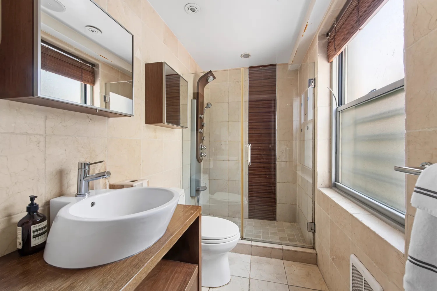 $1,495,000 | 400 East 56th Street, Unit 3D | Sutton Place