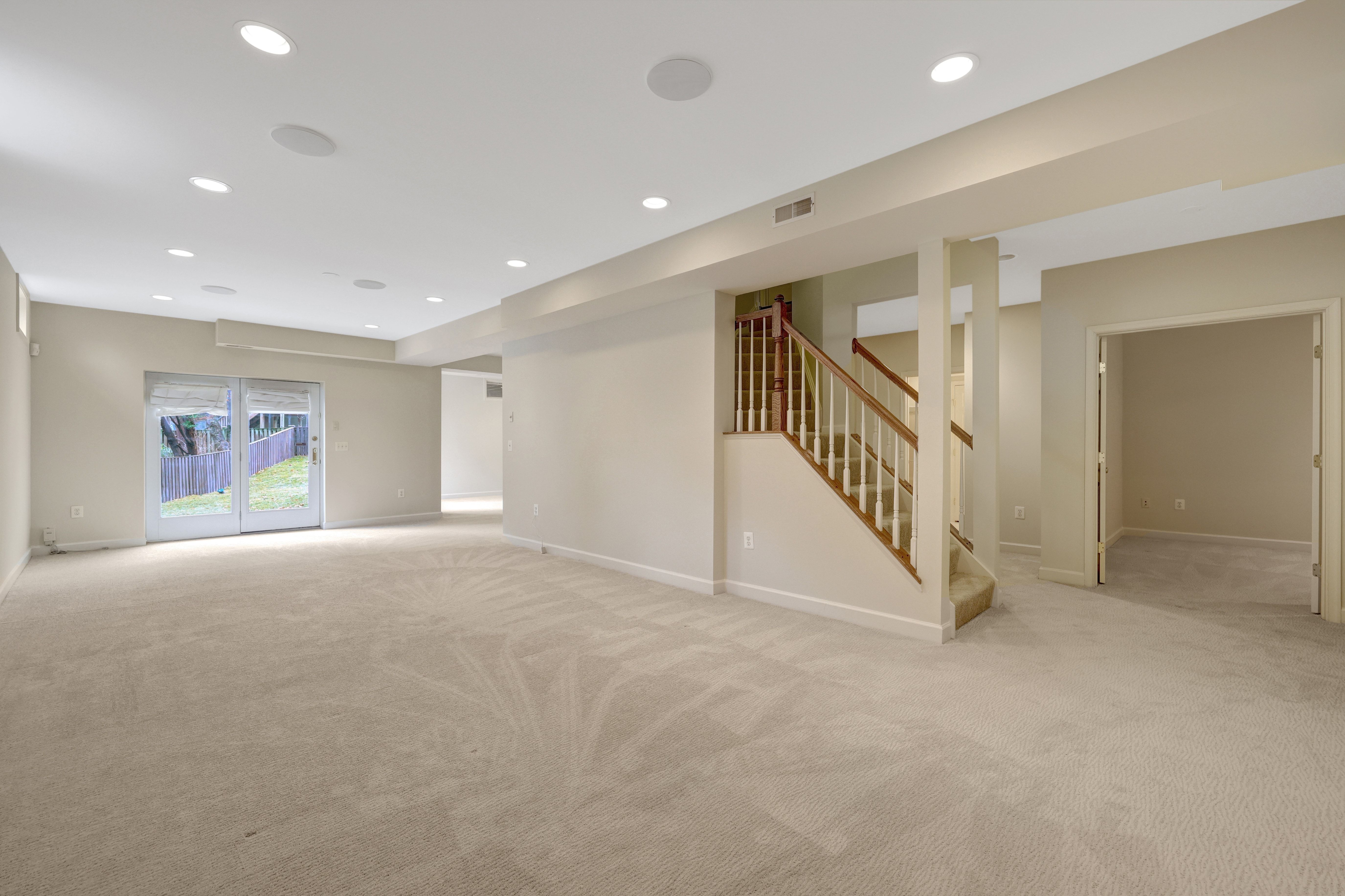 1295 Gatesmeadow Way Reston, VA 20194 - Photo 44 of 57