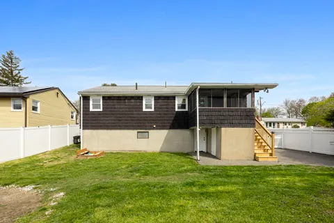 Contact Agent | 55 Thistle Street, Lynn, MA 01905