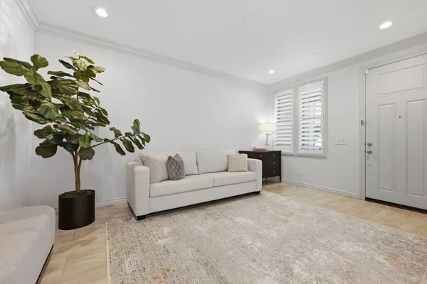 $1,379,000 | 21445 Hayley Lane, Huntington Beach, CA 92646