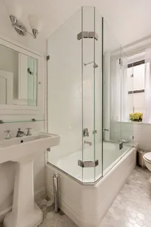 $1,850,000 | 114 East 84th Street, Unit 3D | Upper East Side