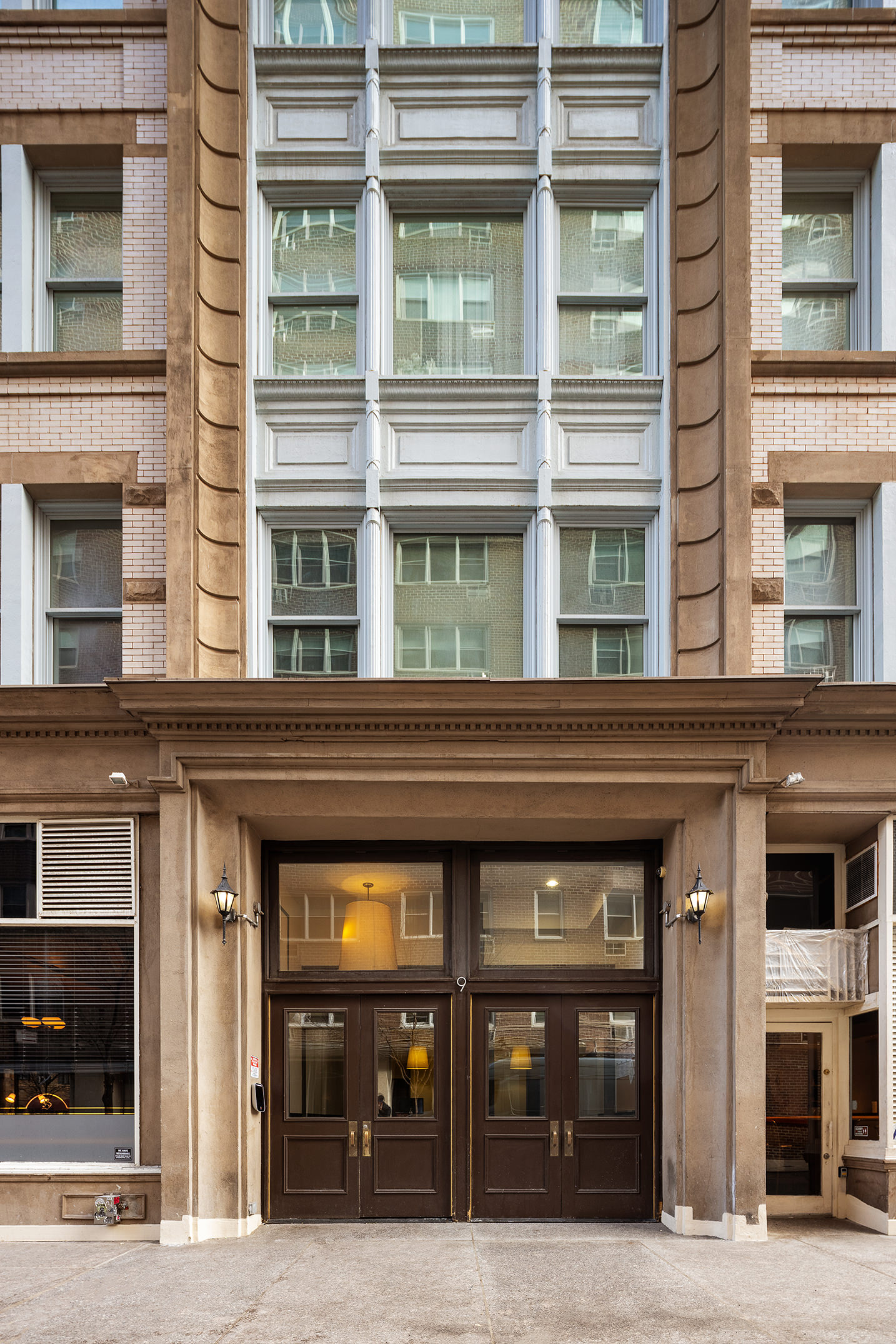 9 Barrow Street, Unit 6D Manhattan, NY 10014 - Photo 7 of 9