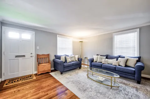 Contact Agent | Wayne Avenue, Springfield, PA 19064