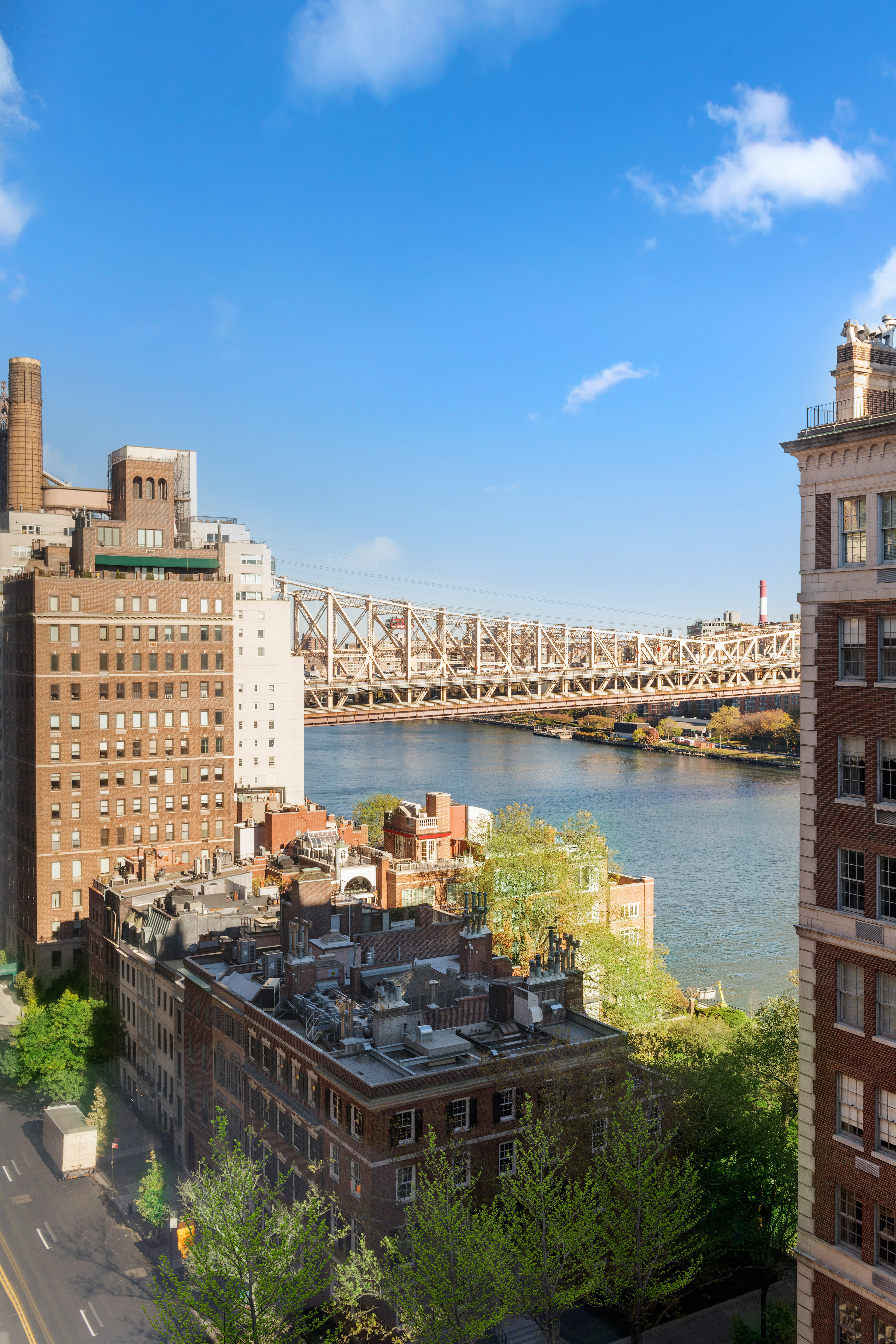 2 Sutton Place South, Unit 15E Manhattan, NY 10022 - Photo 17 of 22