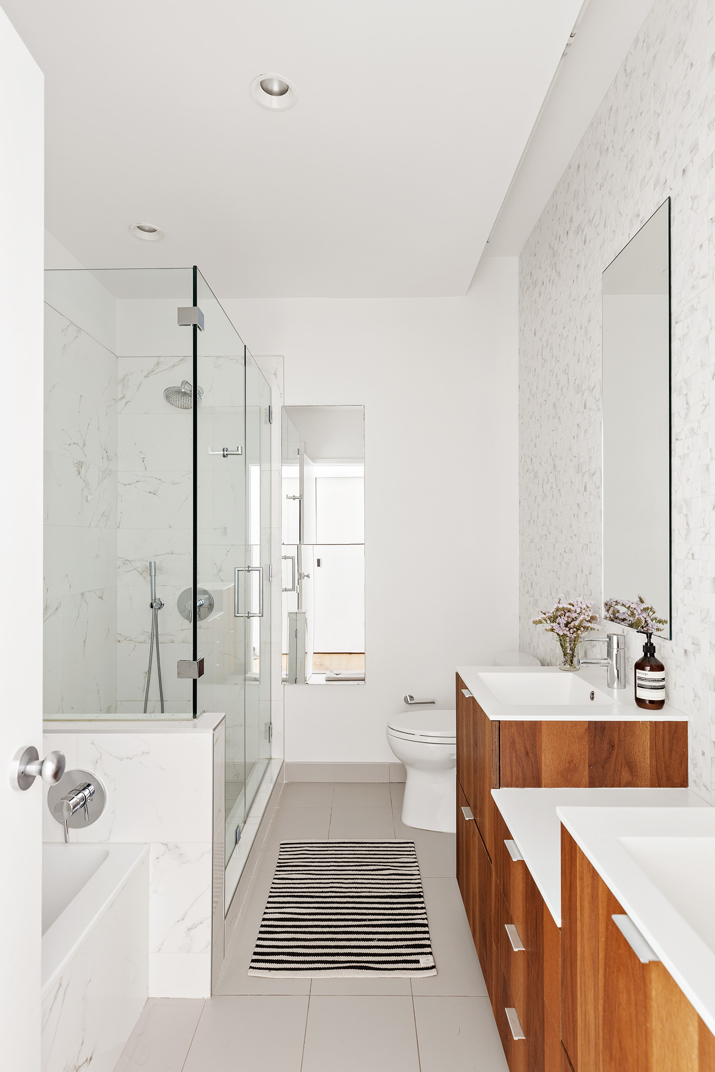 14 Vanderbilt Avenue Brooklyn, NY 11205 - Photo 7 of 17 a spacious bathroom with a bathtub sink and toilet