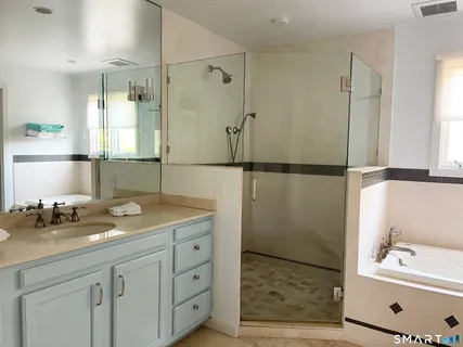 $2,095,000 | 2177 Cross Highway, Fairfield, CT 06824