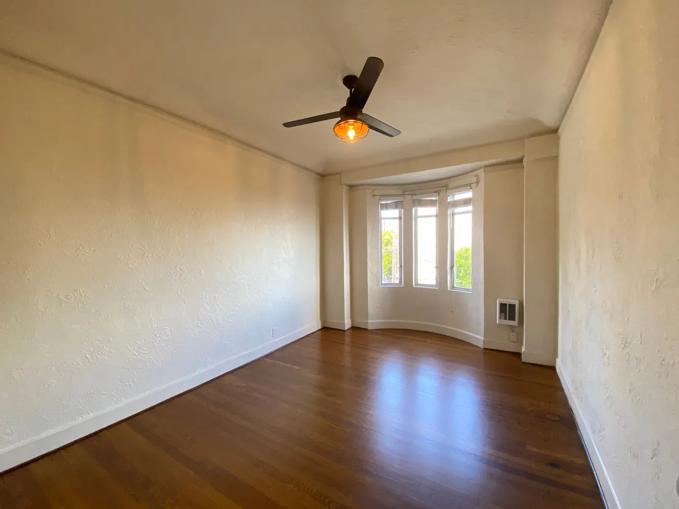 $3,450 | 2060 Leavenworth Street, Unit 5, San Francisco, CA 94133
