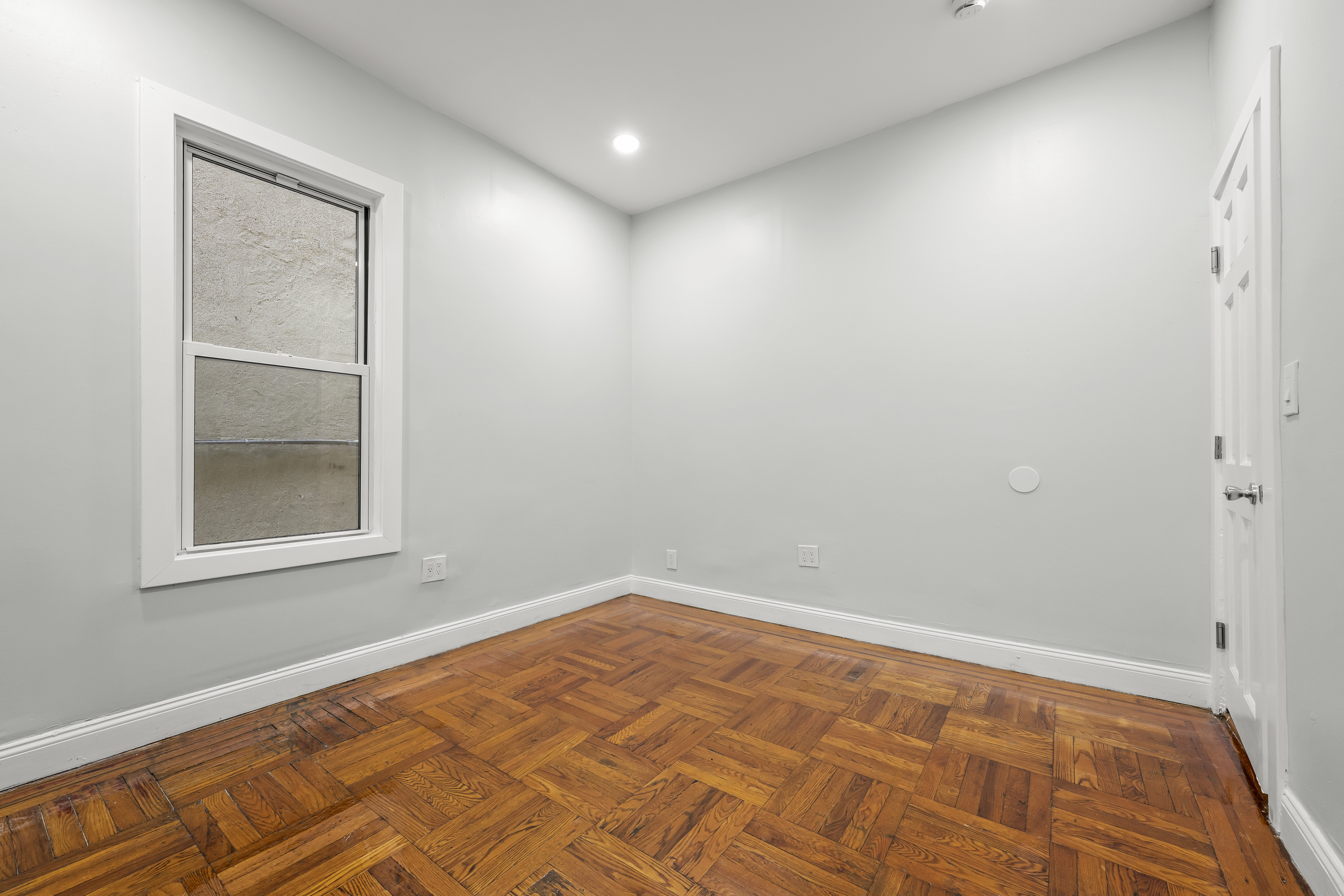 2023 Hughes Avenue Bronx, NY 10457 - Photo 12 of 63