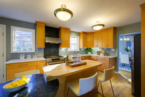 $675,000 | 115 Lakeside Drive, Greenbelt, MD 20770