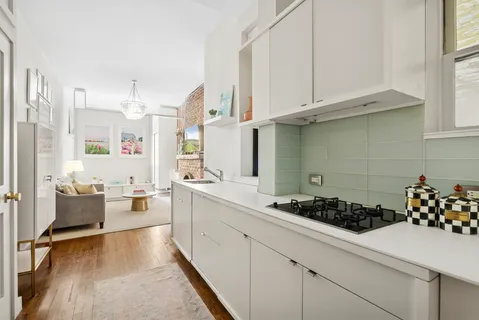 $599,000 | 252 West 20th Street, Unit 2B | Chelsea