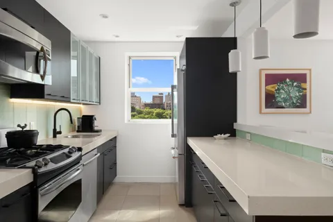 $1,950,000 | 301 West 115th Street, Unit PH4B | Harlem