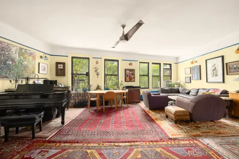 $850,000 | 1110 Caton Avenue, Unit PH17 | Caton Park