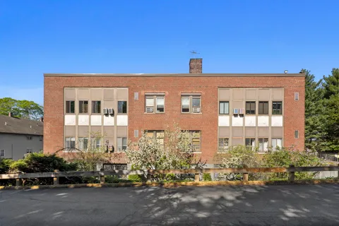 Contact Agent | 61 Wright Street, Unit 102, Stoneham, MA 02180