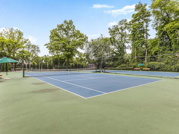 a view of a tennis court