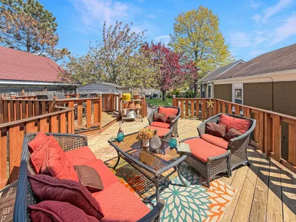 $1,598,000 | 5007 Surf Avenue | Seagate