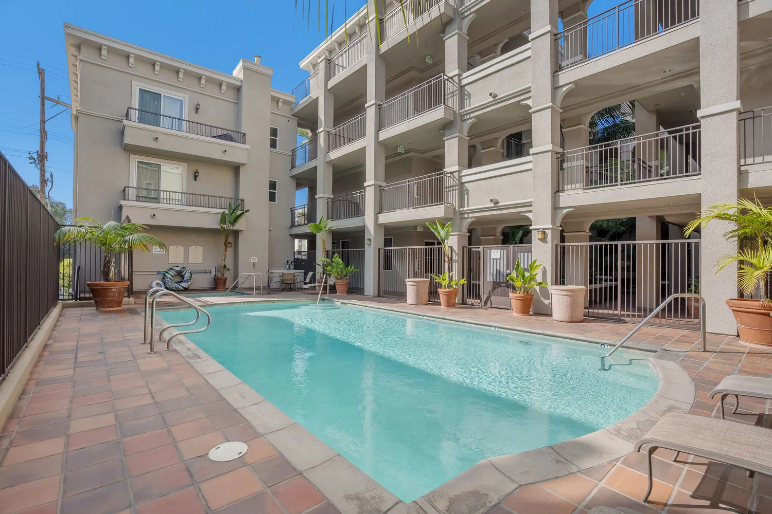 $649,000 | 4060 Glencoe Avenue, Unit 228, Marina del Rey, CA 90292