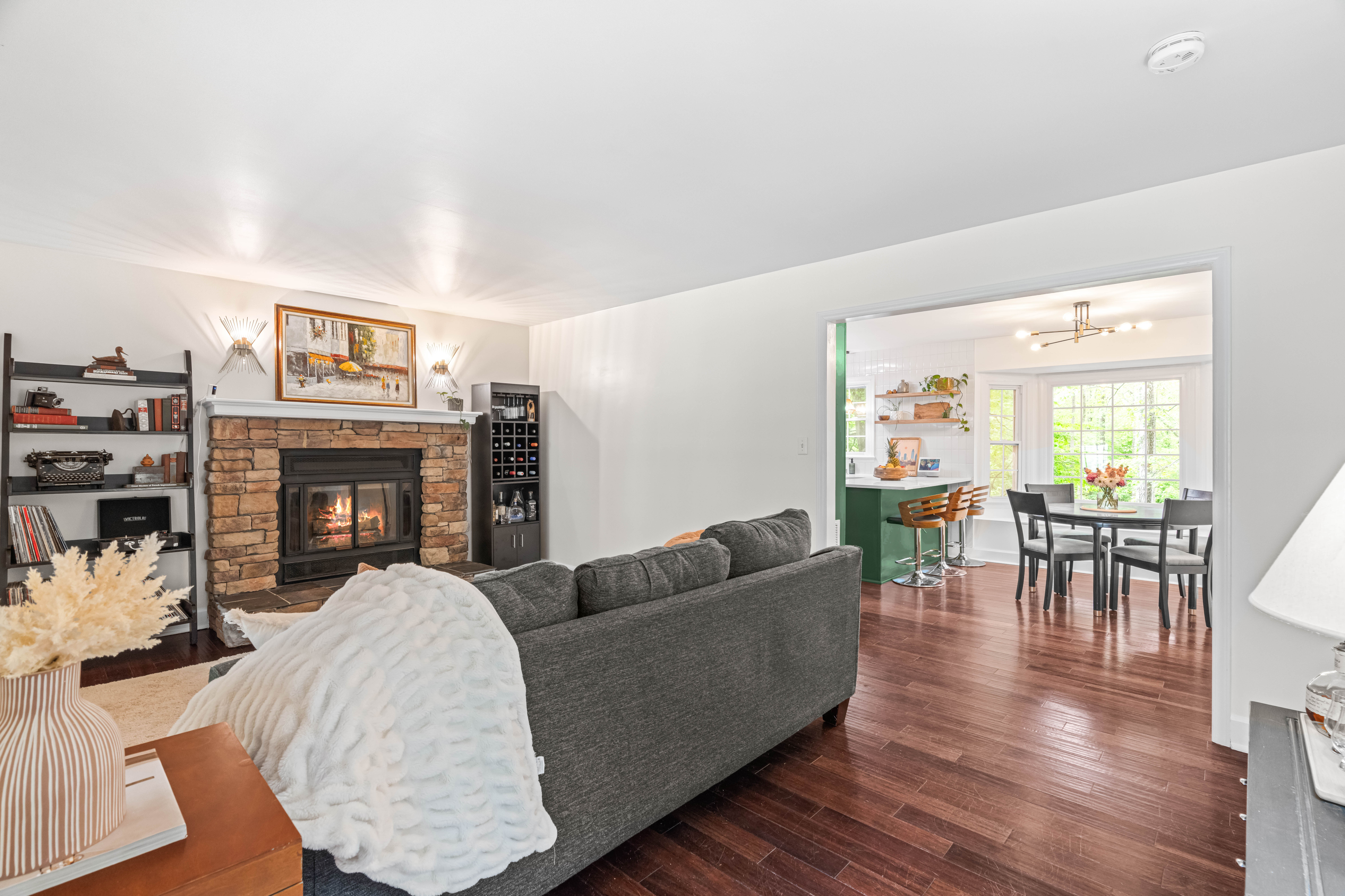 1109 Theresa Court Raleigh, NC 27615 - Photo 5 of 39