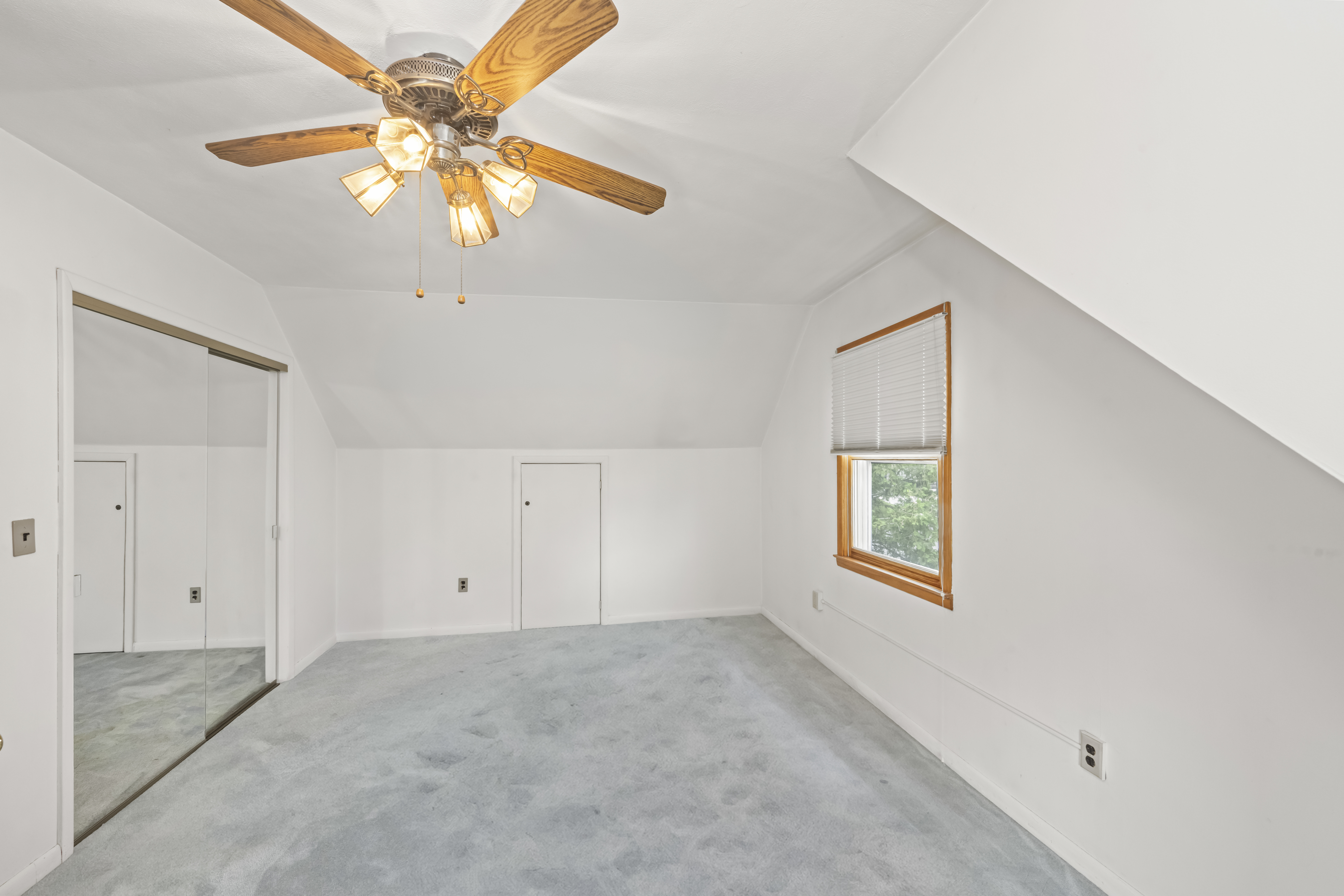 223 Darlington Avenue Staten Island, NY 10312 - Photo 19 of 36