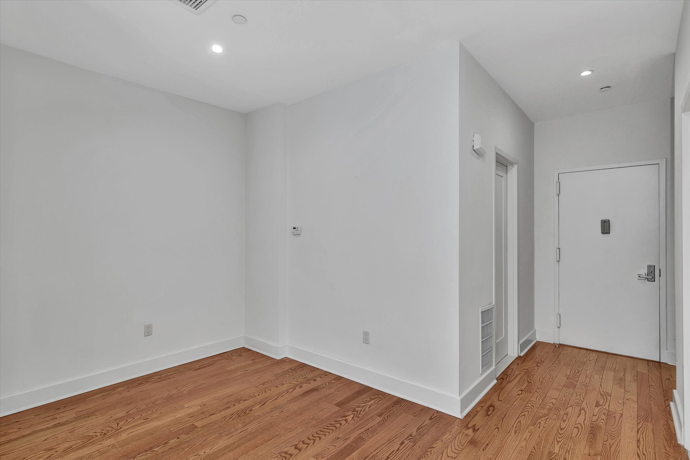 90 Bay Street Lndg, Unit 2K Staten Island, NY 10301 - Photo 7 of 19