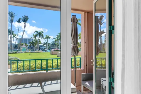 $1,500,000 | 120 Southeast 5th Avenue, Unit 235, Boca Raton, FL 33432