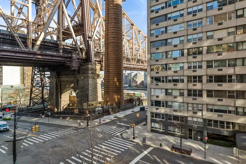 $750,000 | 40 Sutton Place, Unit 4J | Sutton Place