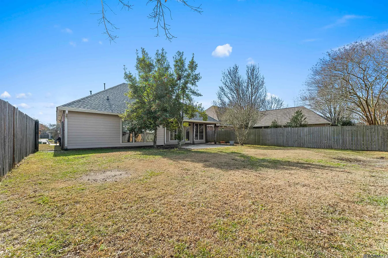 10121 Springpark Avenue Baton Rouge, LA 70810 - Photo 18 of 24