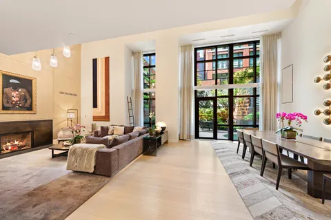 $21,500,000 | 150 Charles Street, Unit M10 | West Village
