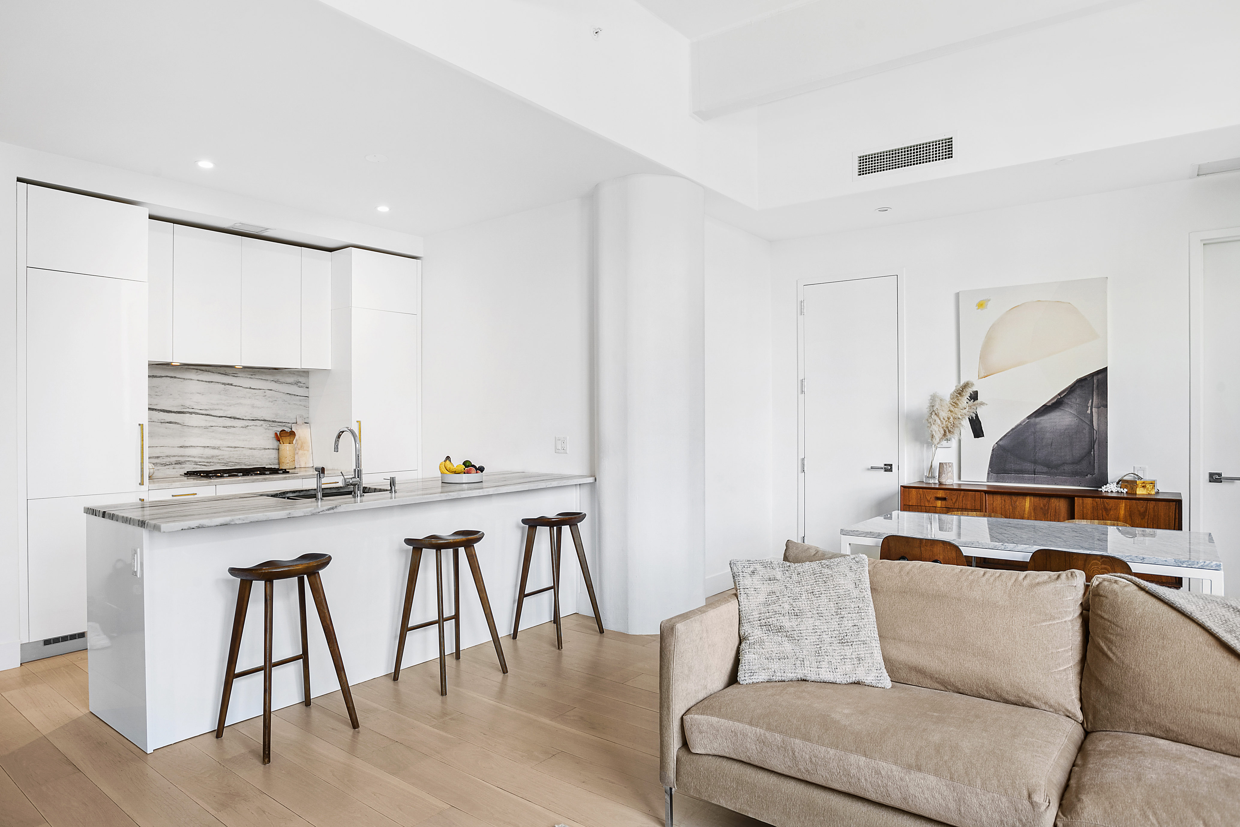 338 Berry Street, Unit 3B Brooklyn, NY 11249 - Photo 4 of 16