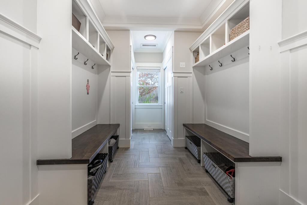 64 Valley View Road Waltham, MA 02452 - Photo 39 of 49