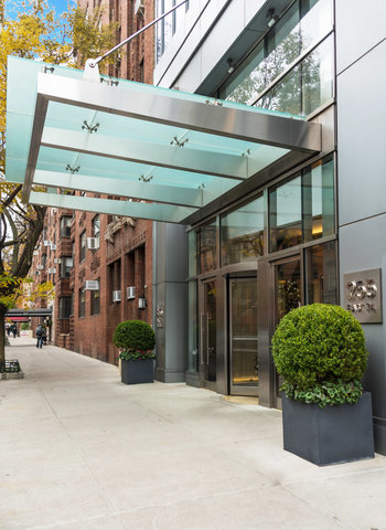 255 East 74th Street, Unit 12A Manhattan, NY 10021 - Photo 19 of 28